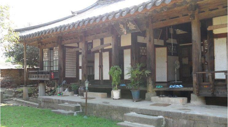Goseong Choi Pilgan'S Old House Hotel Exterior photo